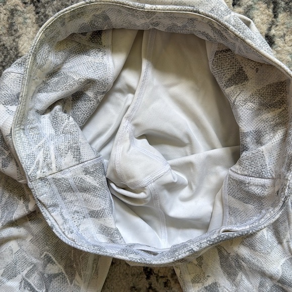 Lululemon Speed Up Tight *28" - Picture 4 of 10